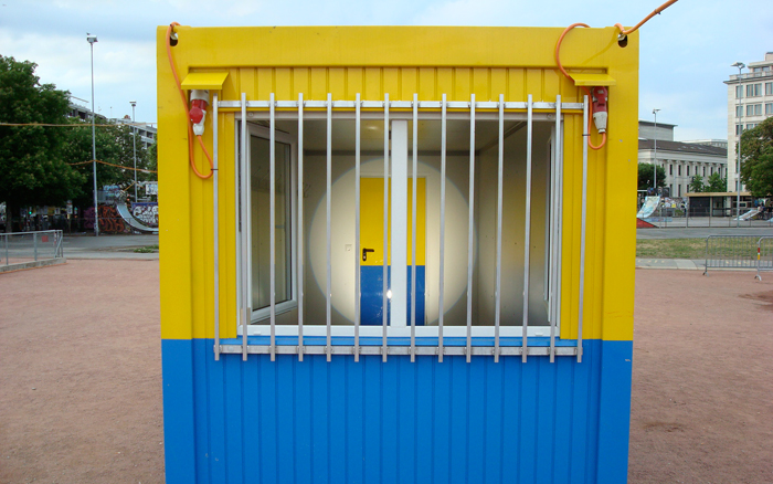 Lorenzo Menoud, container-fiction